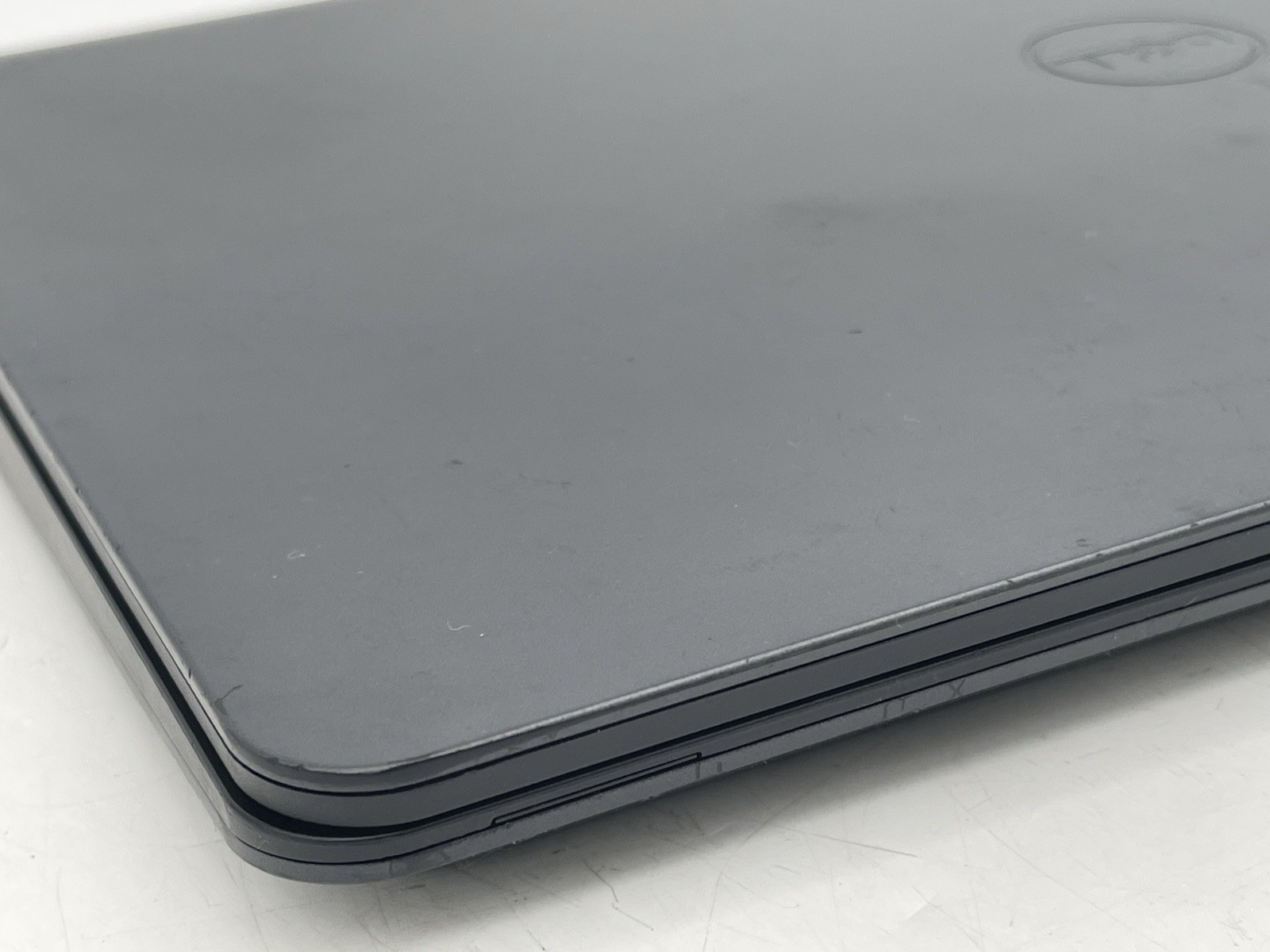 Dell Latitude 3450 14″ Laptop w/ i3-5005U 2.00GHz CPU 4GB DDR3L RAM No HDD
