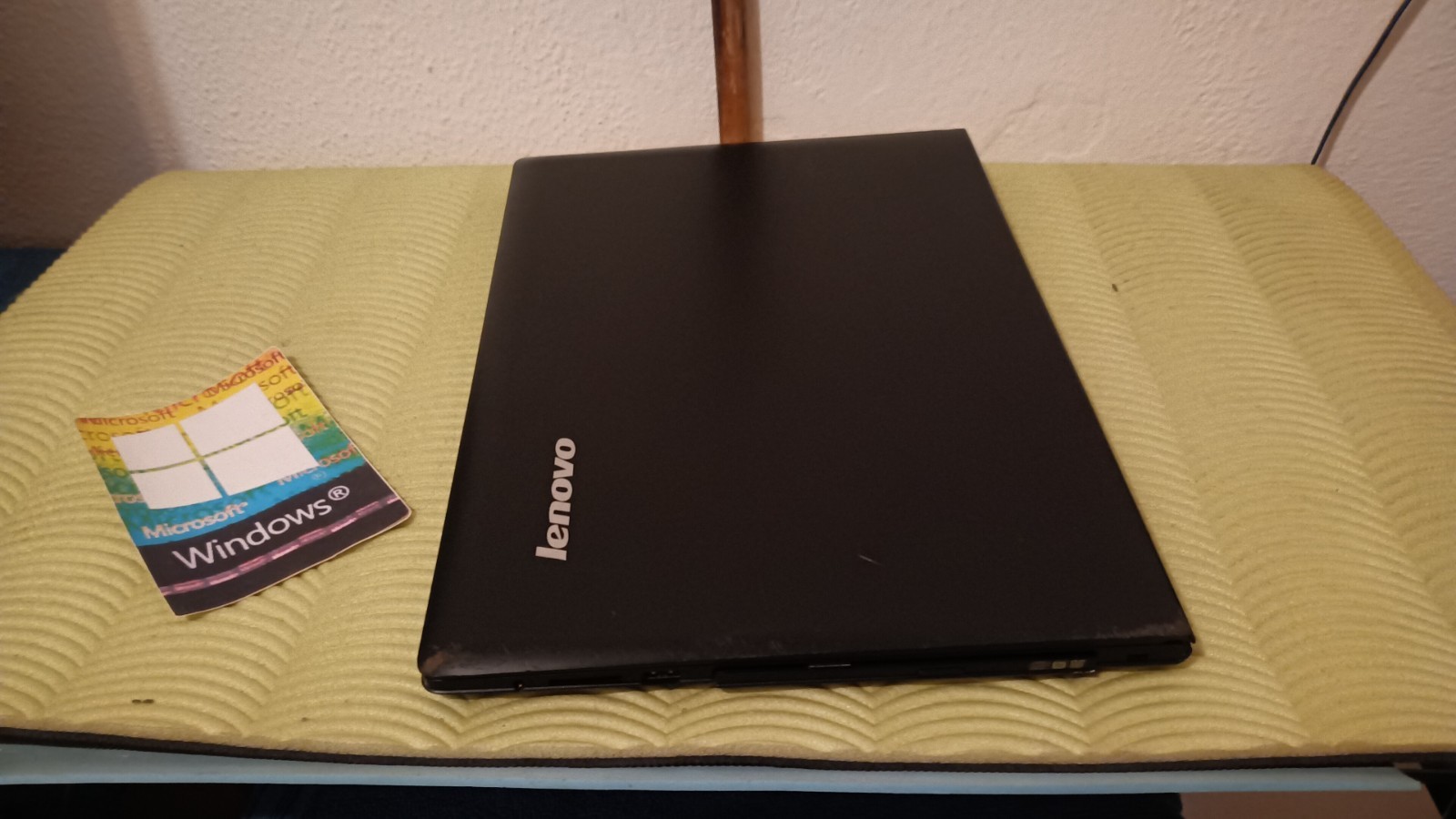 Lenovo Z50-75 15.6″ AMD A8-7100 4C+4G 8gb 128gb AMD t5 m230 2gb