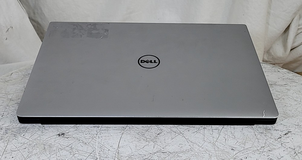 Dell Precision 5520 15.6″ Touch Laptop i7-7820HQ 2.9Ghz 8GB 512GB SEE NOTES