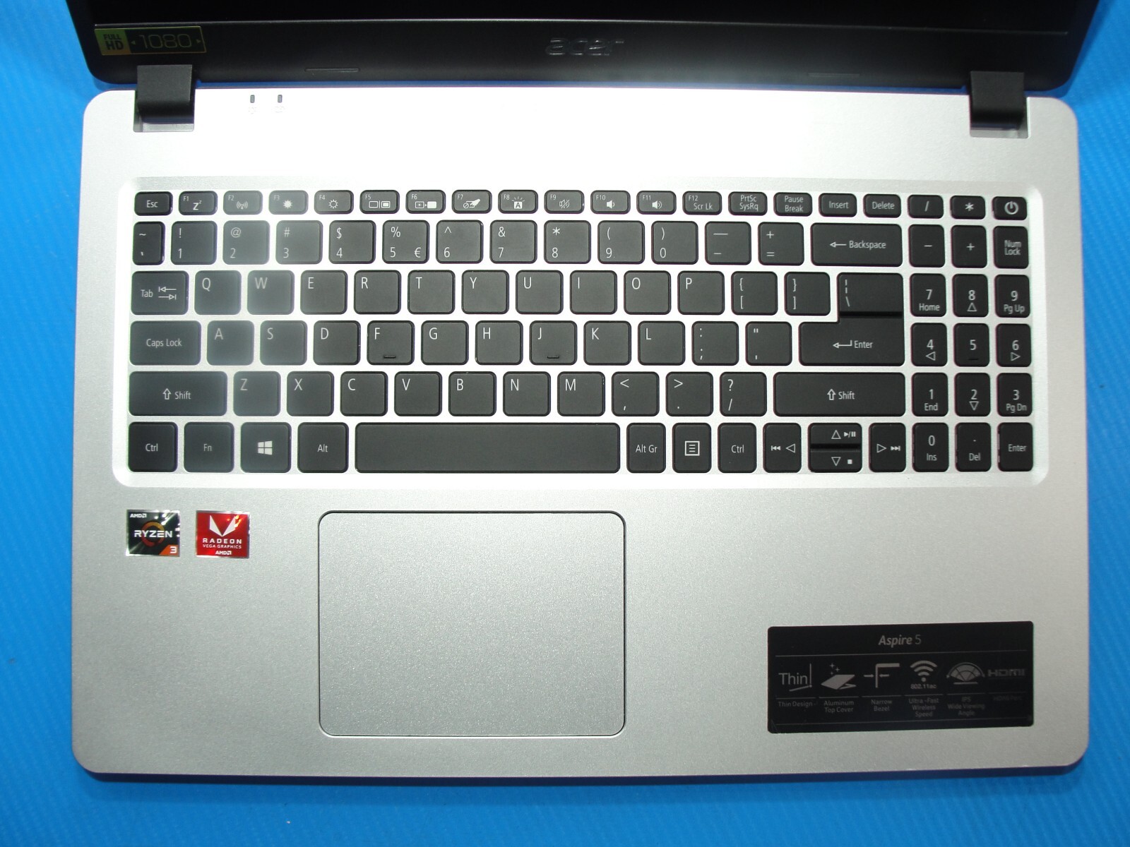 Acer Aspire 5 A515-43 15.6” FHD AMD Ryzen 3 3200U 2.6GHz 4GB 128GB SSD+Charger