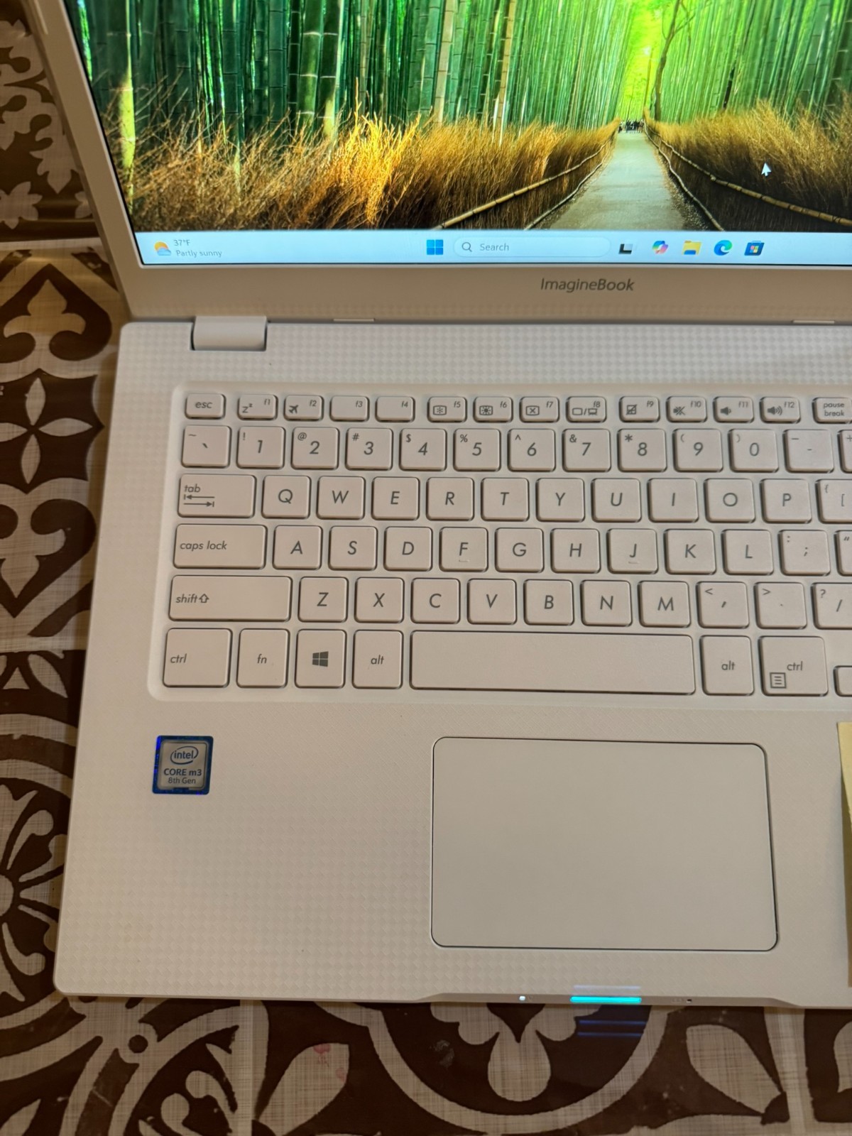 ASUS ImagineBook 14″ MJ401TA m3-8100Y 4GB 256GB SSD Win11 White
