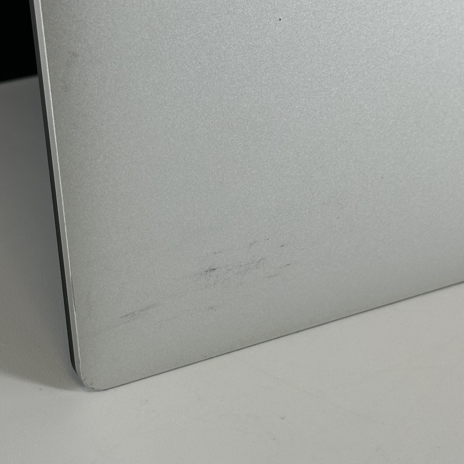 Dell XPS 15 9520 Silver FHD+ 2.5 GHz i9-12900HK 32GB 512GB SSD RTX 3050 Ti Good