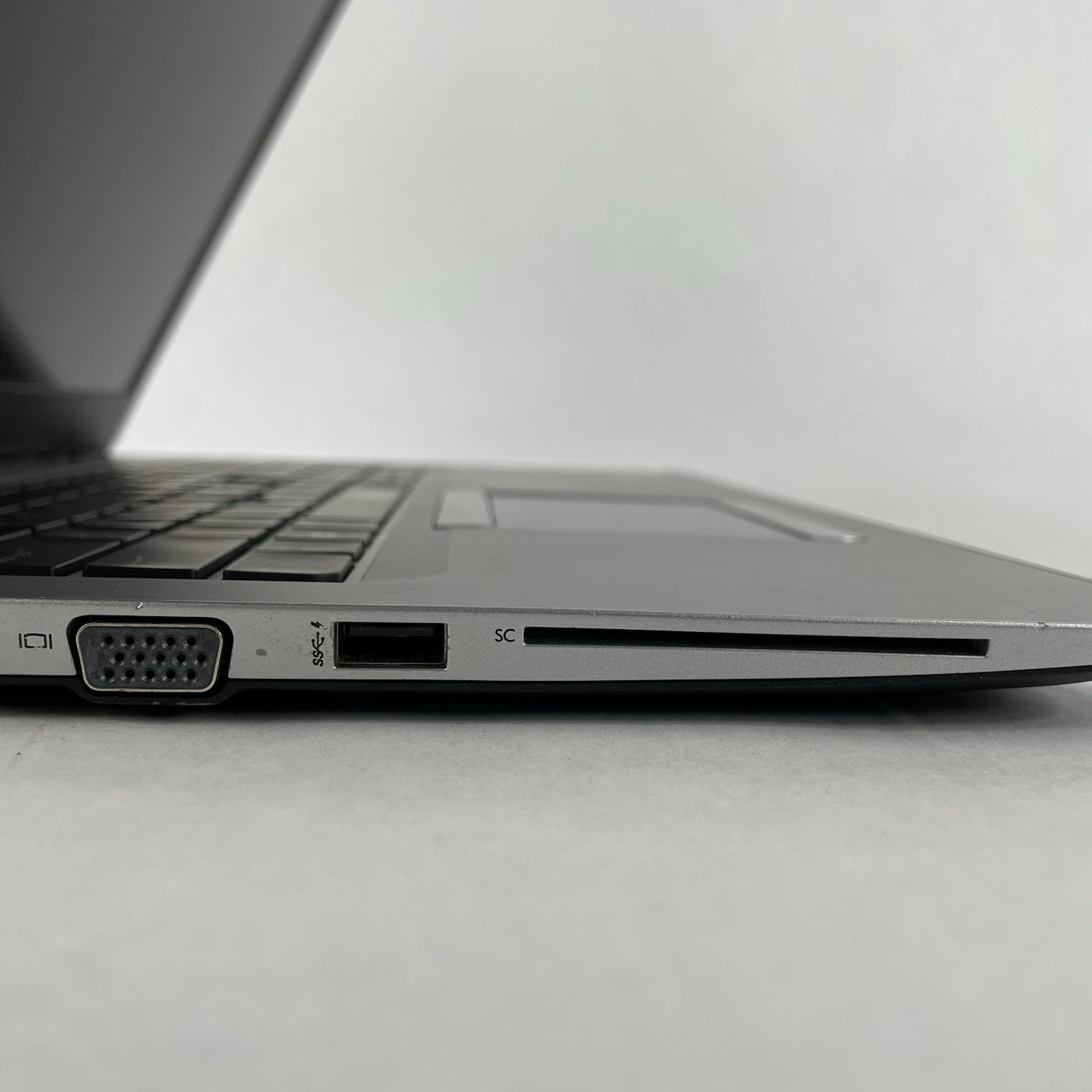 HP EliteBook 850 G4 15.6″ i7-7500U 2.70 GHz 8 GB RAM No SSD No OS – READ