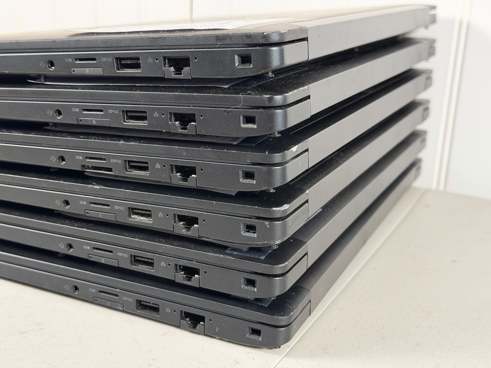 Lot of 6 Dell Latitude 7490 i7-8650u 14″ w/Webcam No RAM/BATT/SSD/OS/Charger