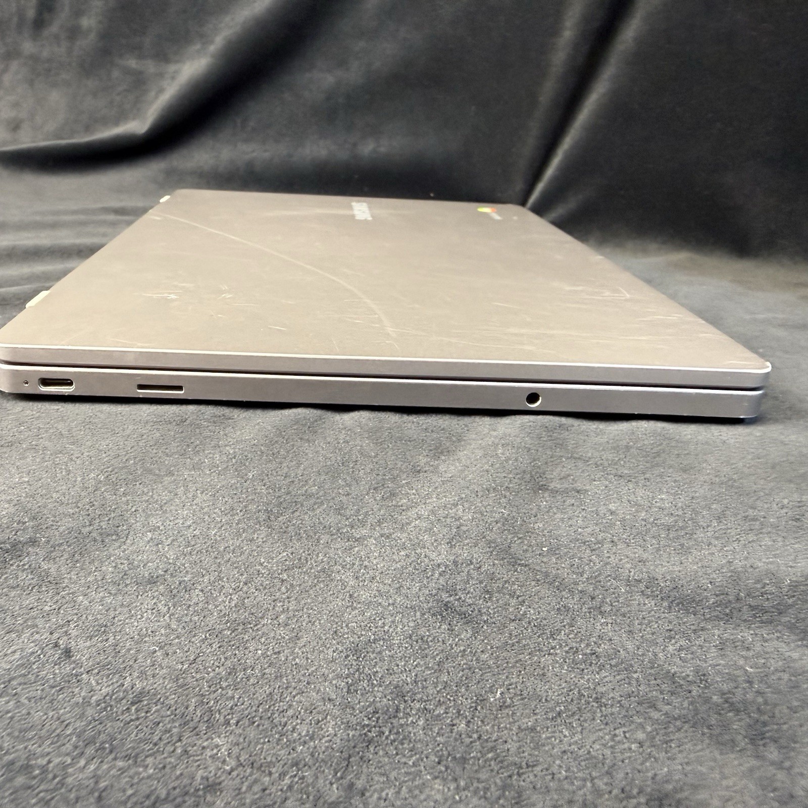 SAMSUNG XE310XBA Chromebook 4 11.6″ Intel Celeron N4000 32GB Storage | W/Case