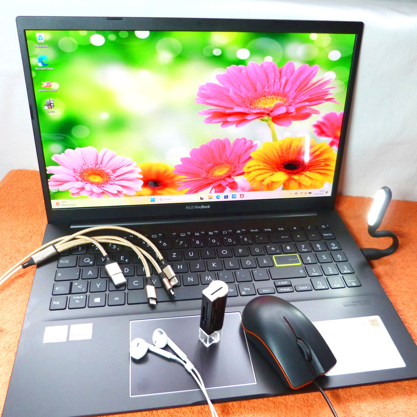 Asus X513 Vivobook 15″ OLED ULTRABOOK l SSD Windows 11 AMD RYZEN 7 16GB RAM