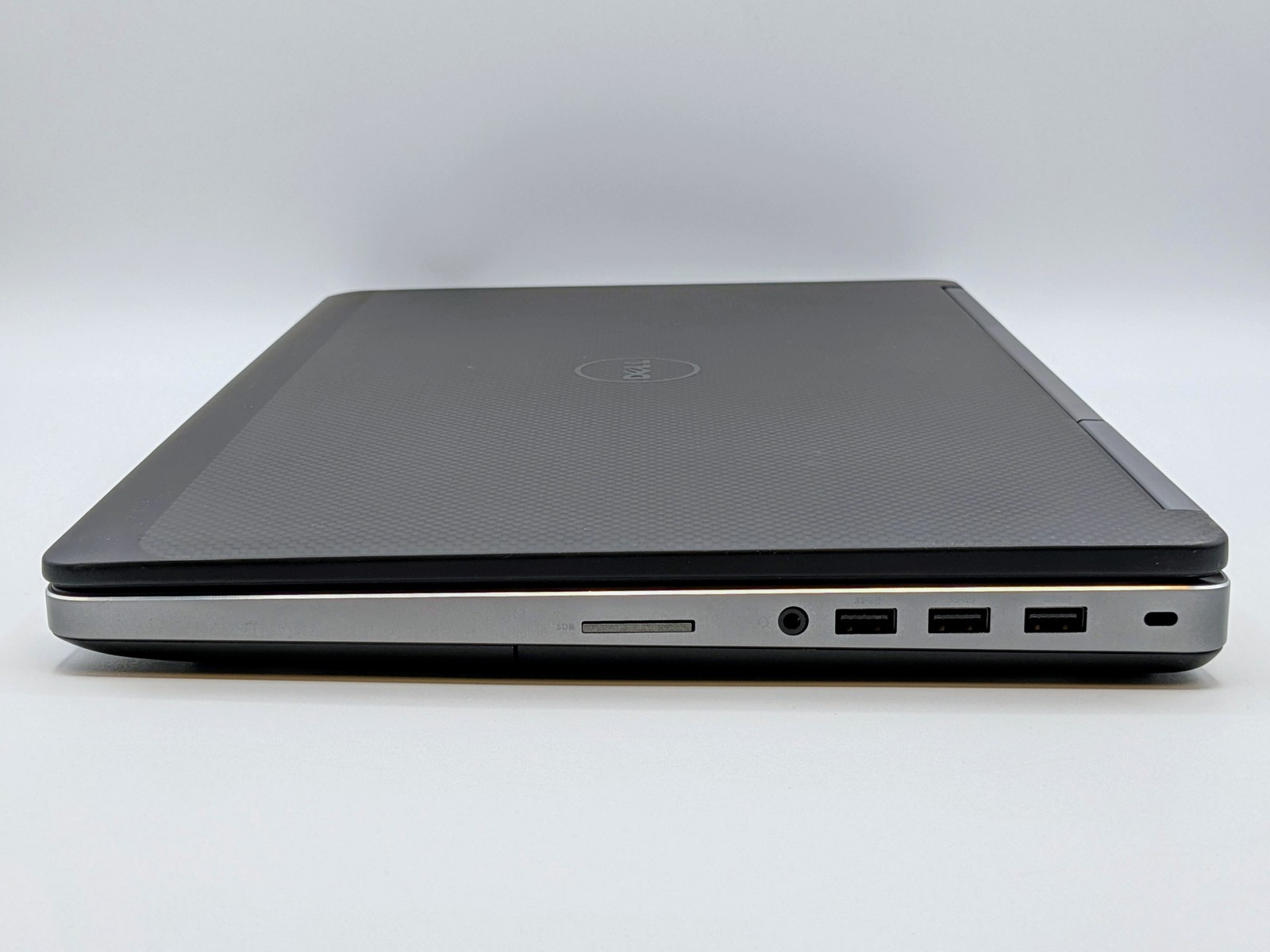 Dell PRECISION 7520 15.6″ I7-7820HQ 2.90GHz 512GB SSD 16GB W10 Webcam *READ*