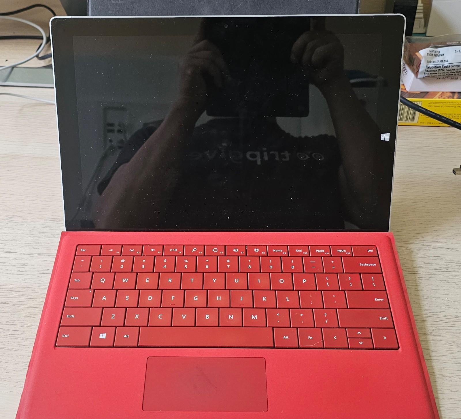 Microsoft Surface Pro 3 12 inch (256GB, Intel Core i5 4th Gen., 1.9GHz, 8GB)…