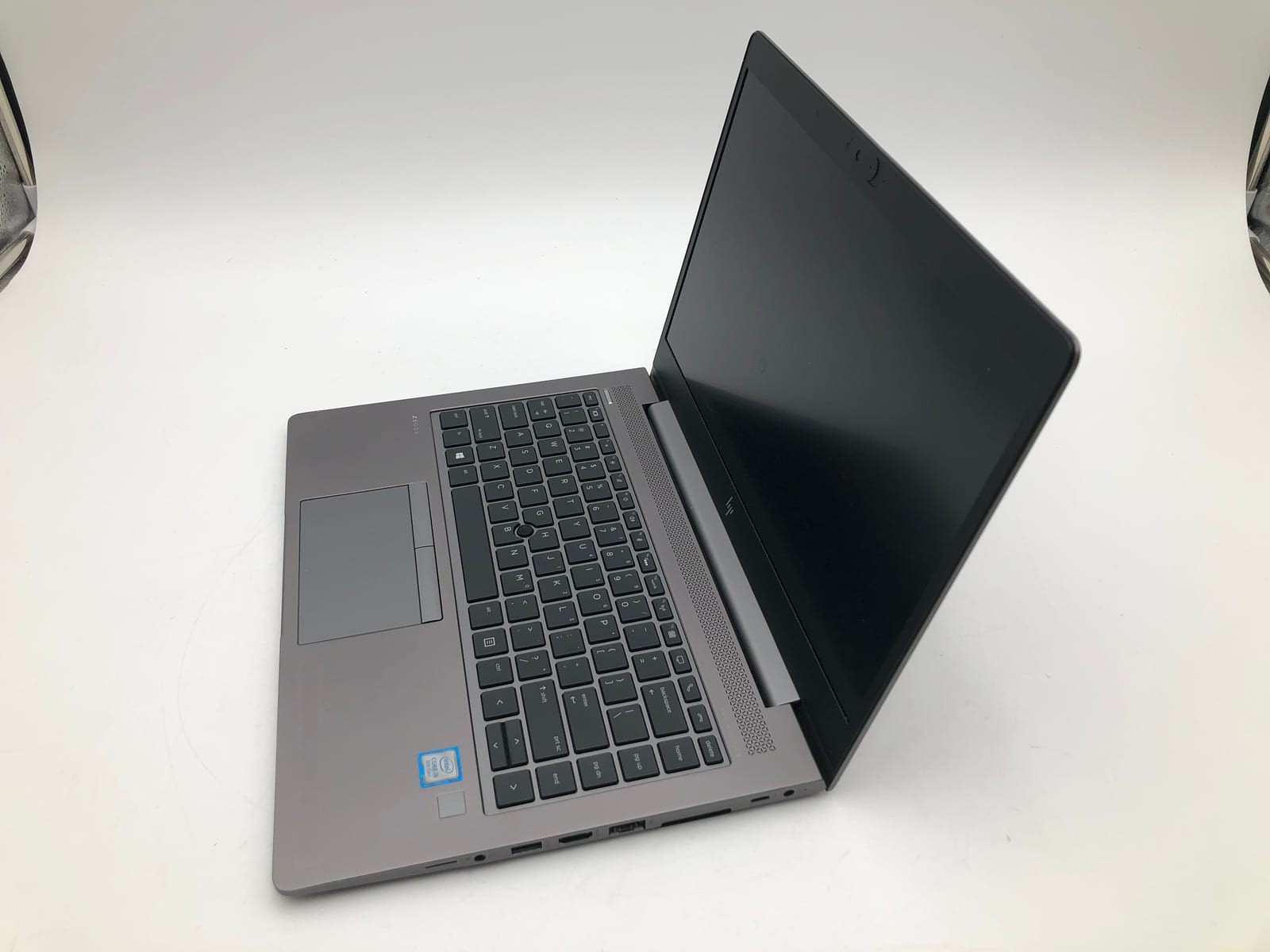 HP | ZBook 14u G5 | i5-8250U | 16GB | 256GB NVMe | Win 11 Pro | 69% Battery