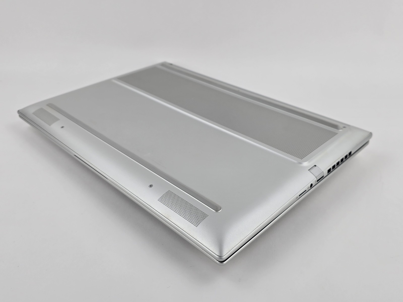 HP ENVY 16″ 120Hz Touch (Intel i7-13700H, 16GB, 1TB SSD, RTX 4060) – Used – Read