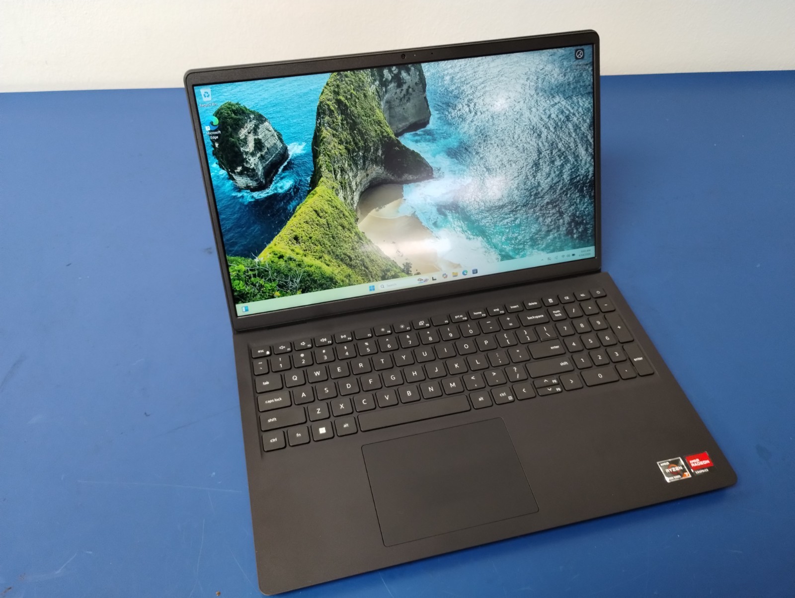 DELL 15 DC15255 G8MK9, AMD Ryzen 7 7730U, 2.00 GHz, 16 GB RAM, 512 GB NVMe SSD