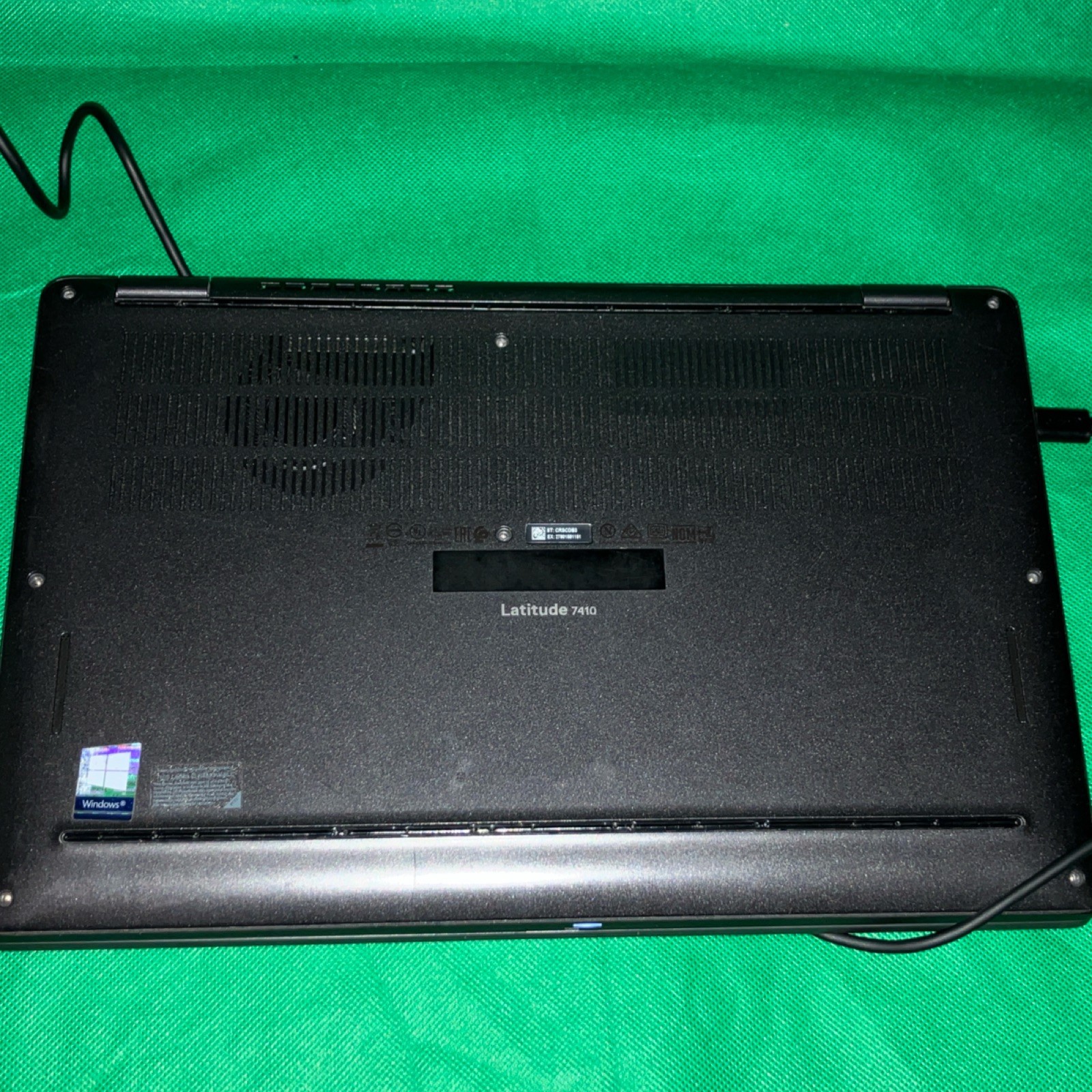 Dell Latitude 7410 14″ FHD i5-10310U 16GB RAM NO SSD/NO OS