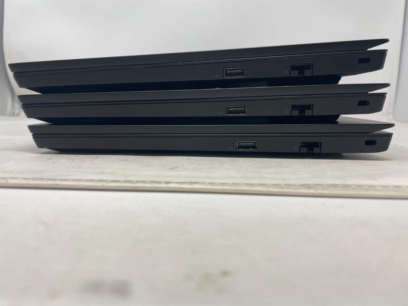 Lenovo ThinkPad E15 Intel Core i5 10th Gen 8GB RAM 500GB HDD 20RD0073US