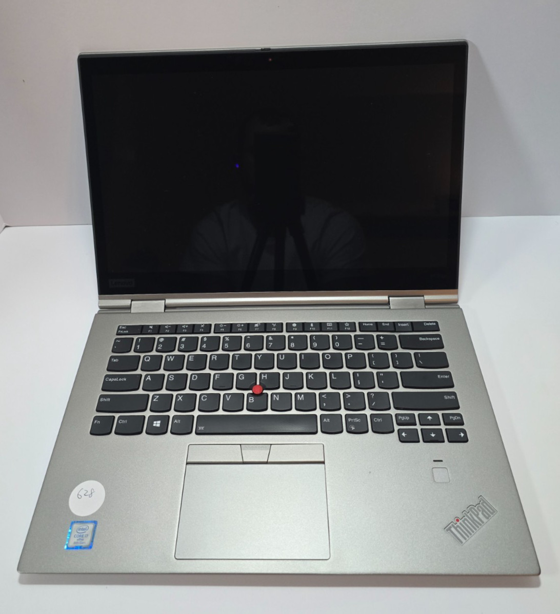 Lenovo ThinkPad X1 Yoga 3rd Gen i7-8650U, 16GB RAM, 512GB NVMe SSD, Charger