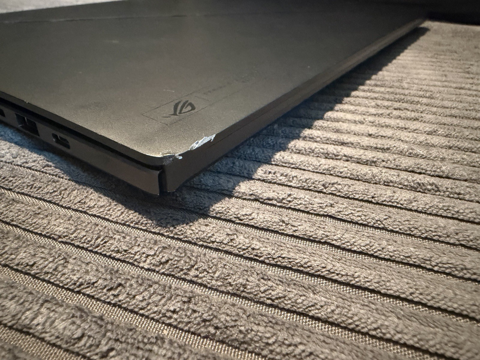ASUS ROG Zephyrus 16in Gaming Laptop Intel i9, RTX 4080 32GB 1.5TB SSD