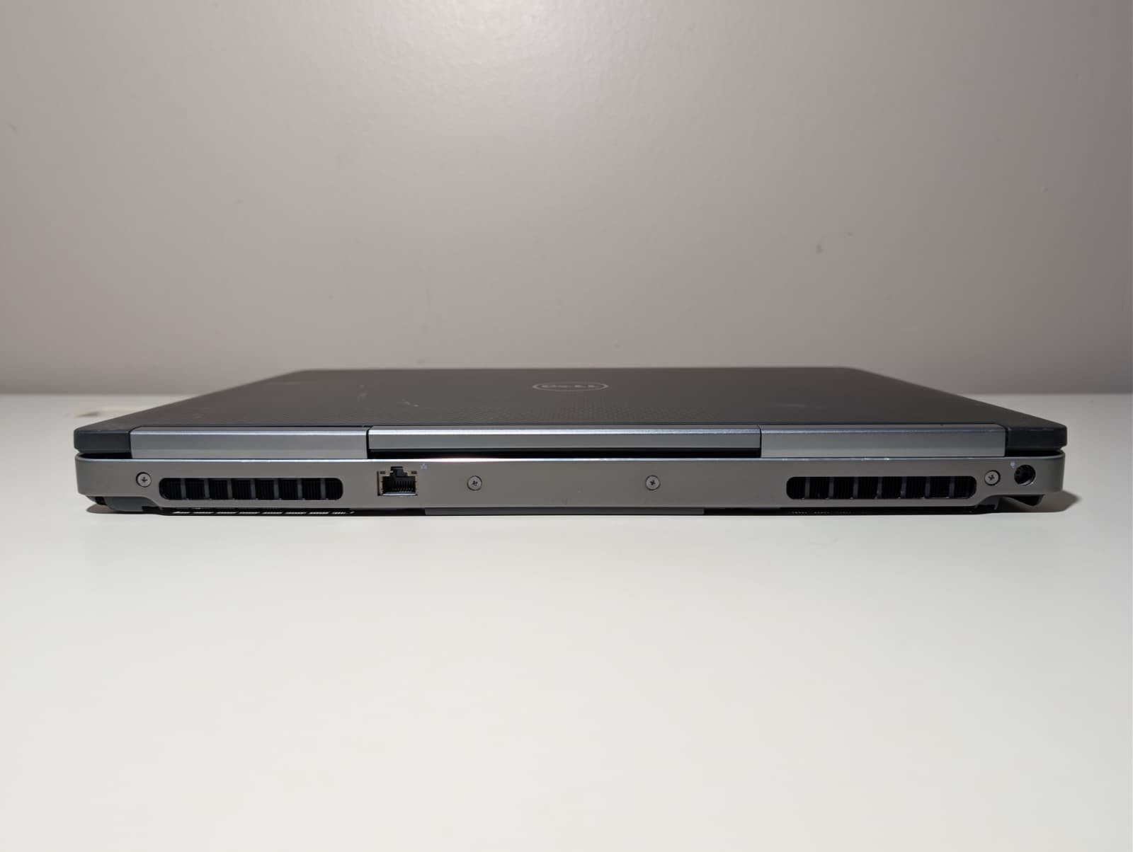 Read! Dell Precision 7520 TouchScreen | i7 7th Gen NO RAM NO SSD | AS-IS
