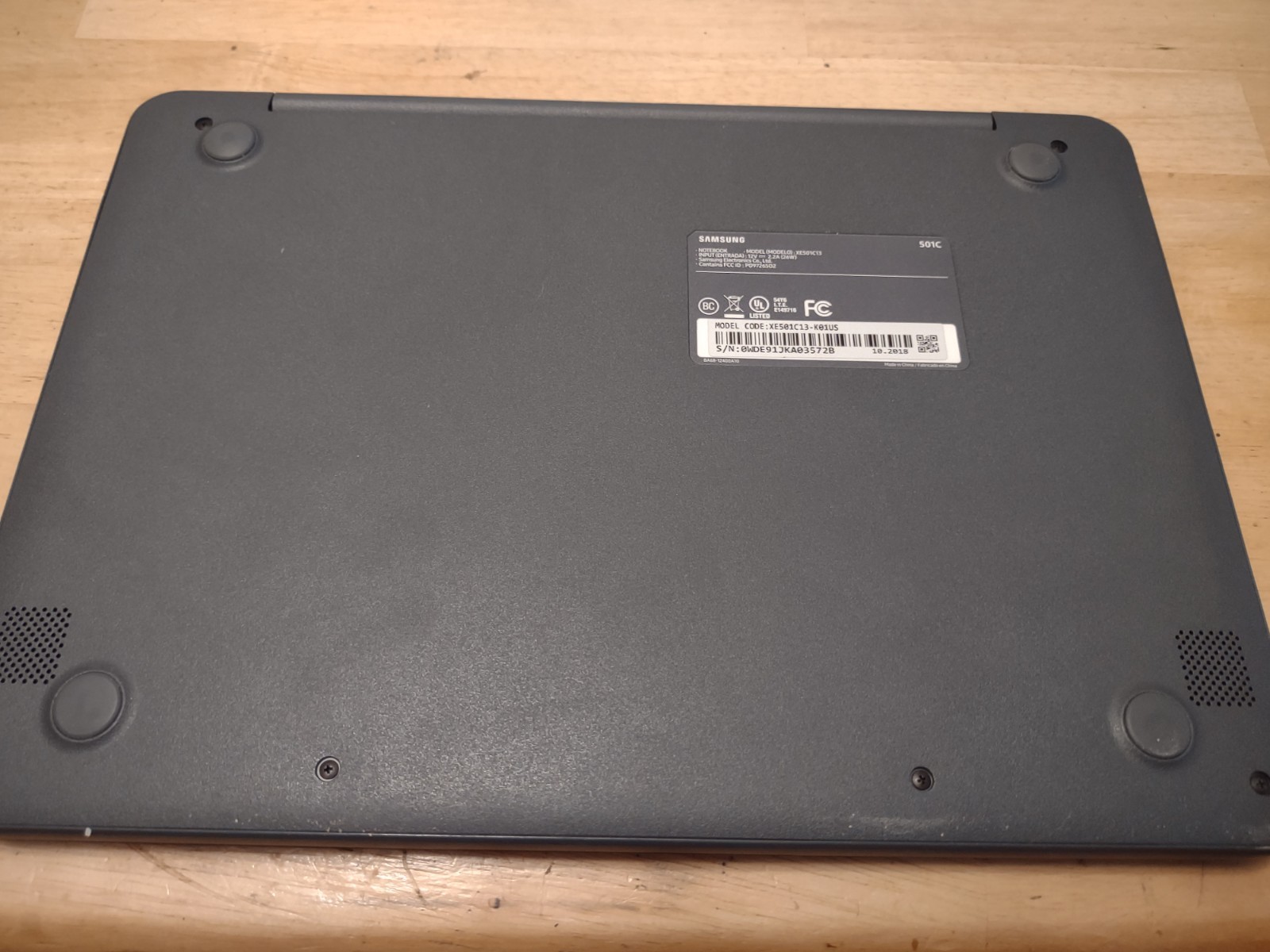 Samsung Chromebook XE501C13-K01US 11.6″ Intel Celeron 2GB Gray w/ Charger