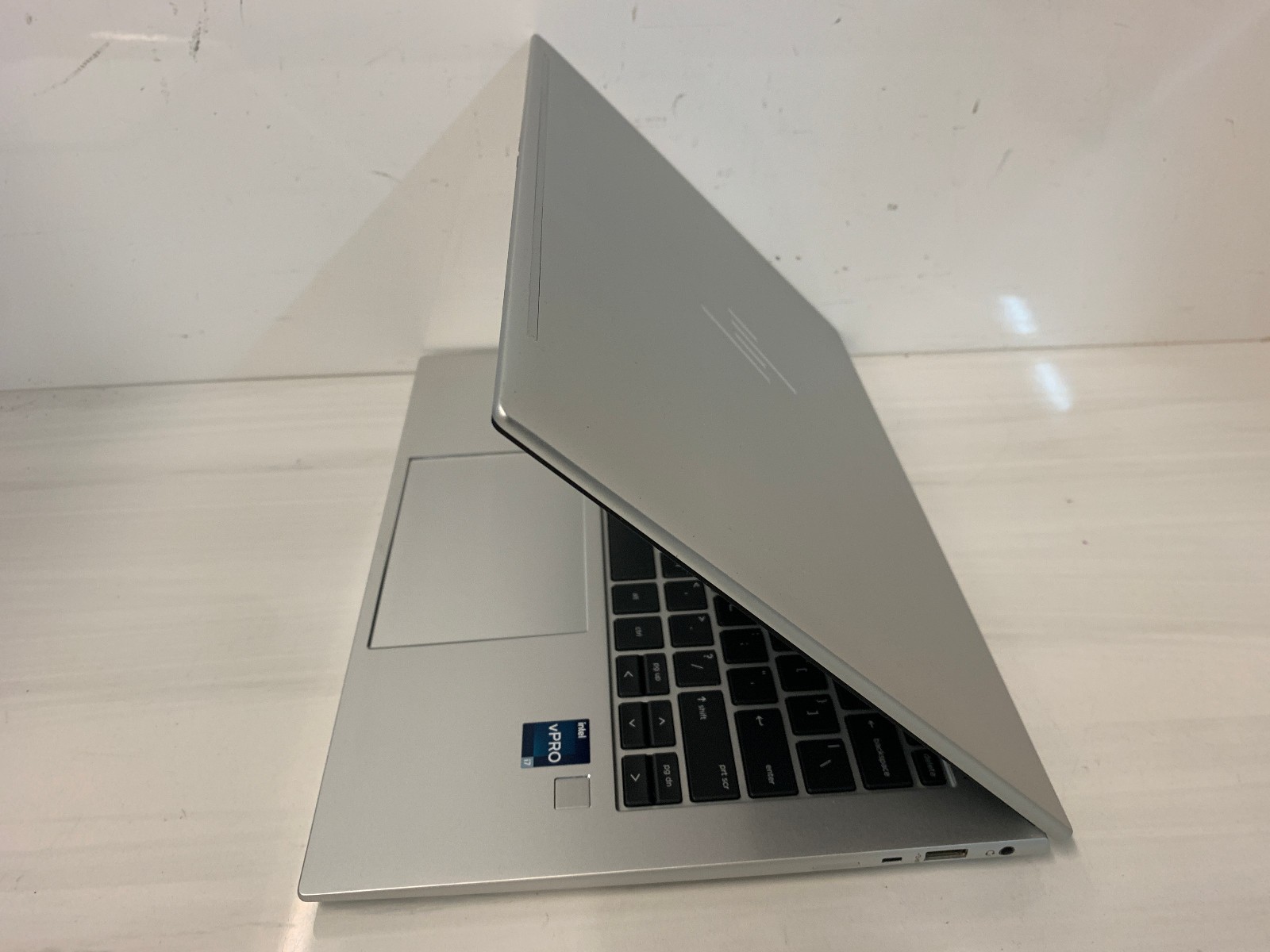 HP EliteBook 840 G10 14″ Touch Laptop i7-1365U 16GB DDR5 512GB SSD Win11 Pro