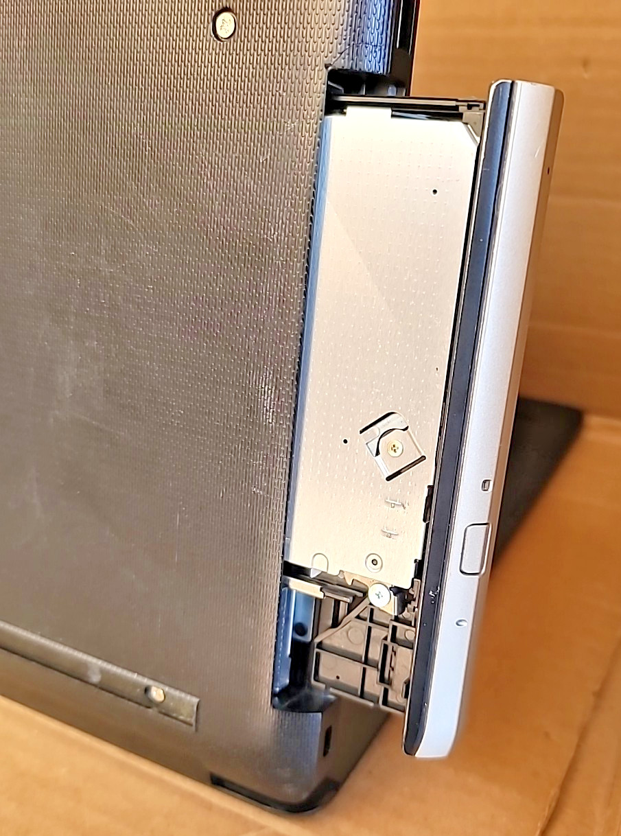 HP 15-db0xxx 14″ AMD A6-9225 Radeon R4 2.6GHz, 4GB RAM, 160GB HDD, Windows11 Pro