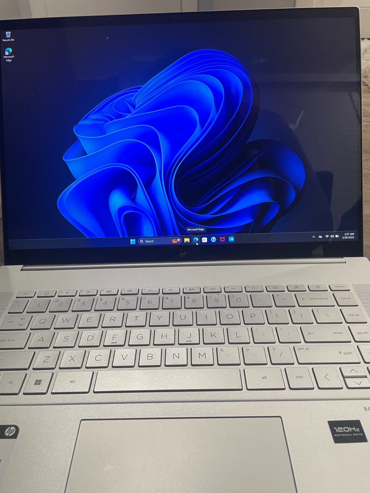HP Envy 16 1053dx Intel Core i7-13700H 2.40 GHz 16GB RAM 1TB SSD Touchscreen