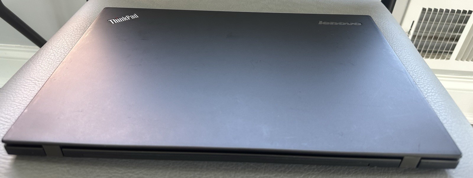 Lenovo T450S 14” I5-5300U@2.30GHz 12GB RAM 250GB SSD Windows 10 Pro, 2 Batteries