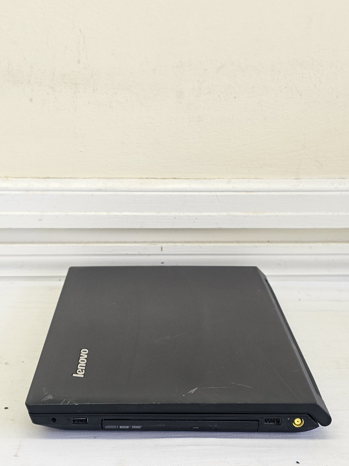 Lenovo B590 Laptop – Intel i3-3110m – 4GB RAM – 500GB HDD – Windows 10