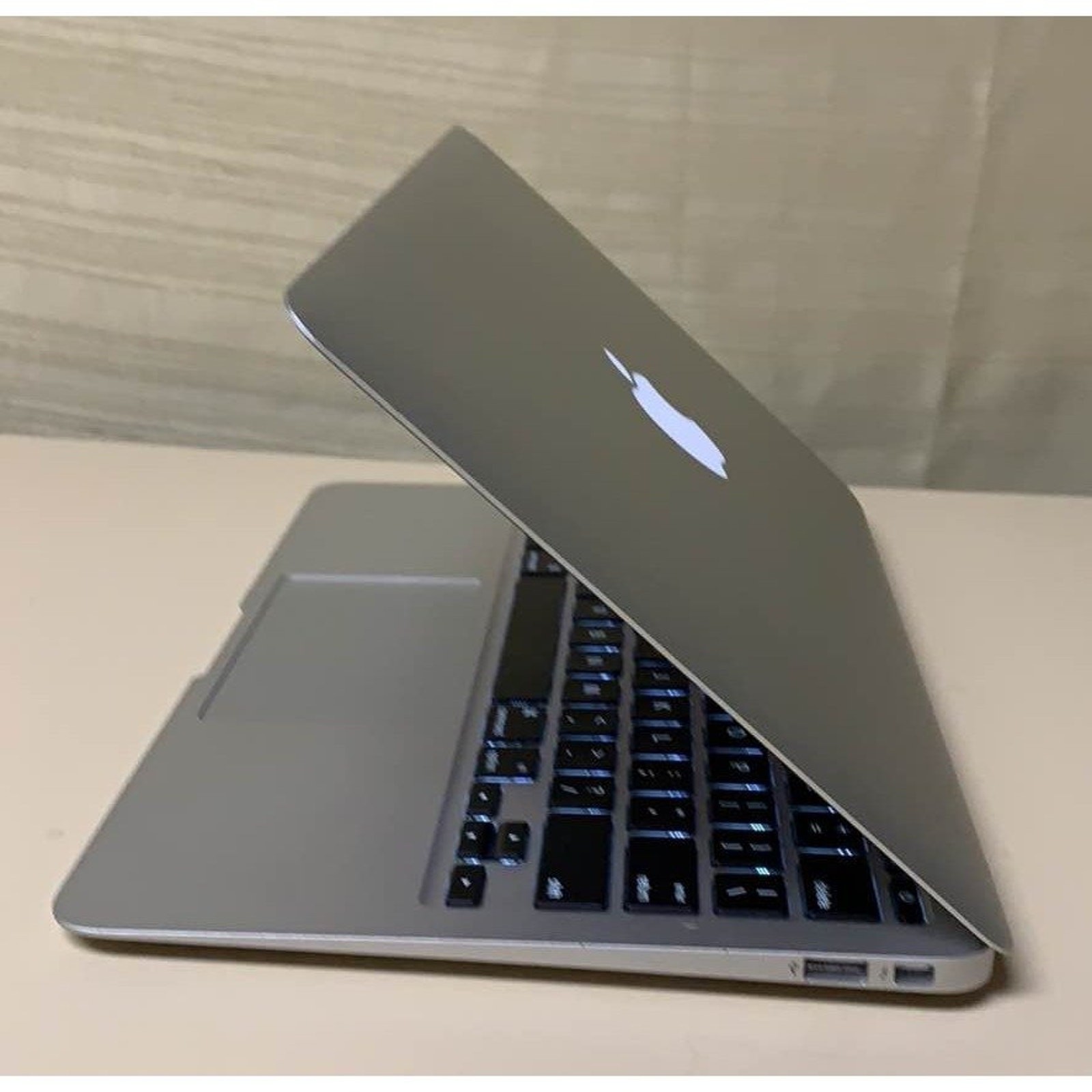 Apple MacBook Air 2013 13 inch i5 1.30GHz 4GB RAM 128GB SSD MacOs Big Sur 11