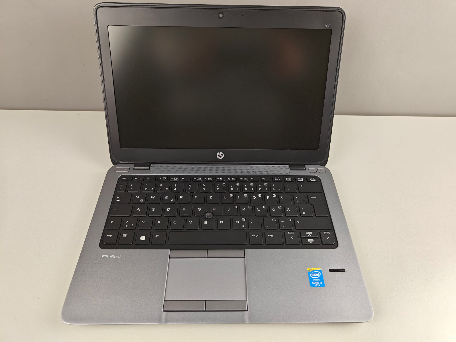 HP Elitebook 820 G1 12,5″ i5-4310U, 4GB RAM, 180GB SSD, UMTS, WIN 10 Pro