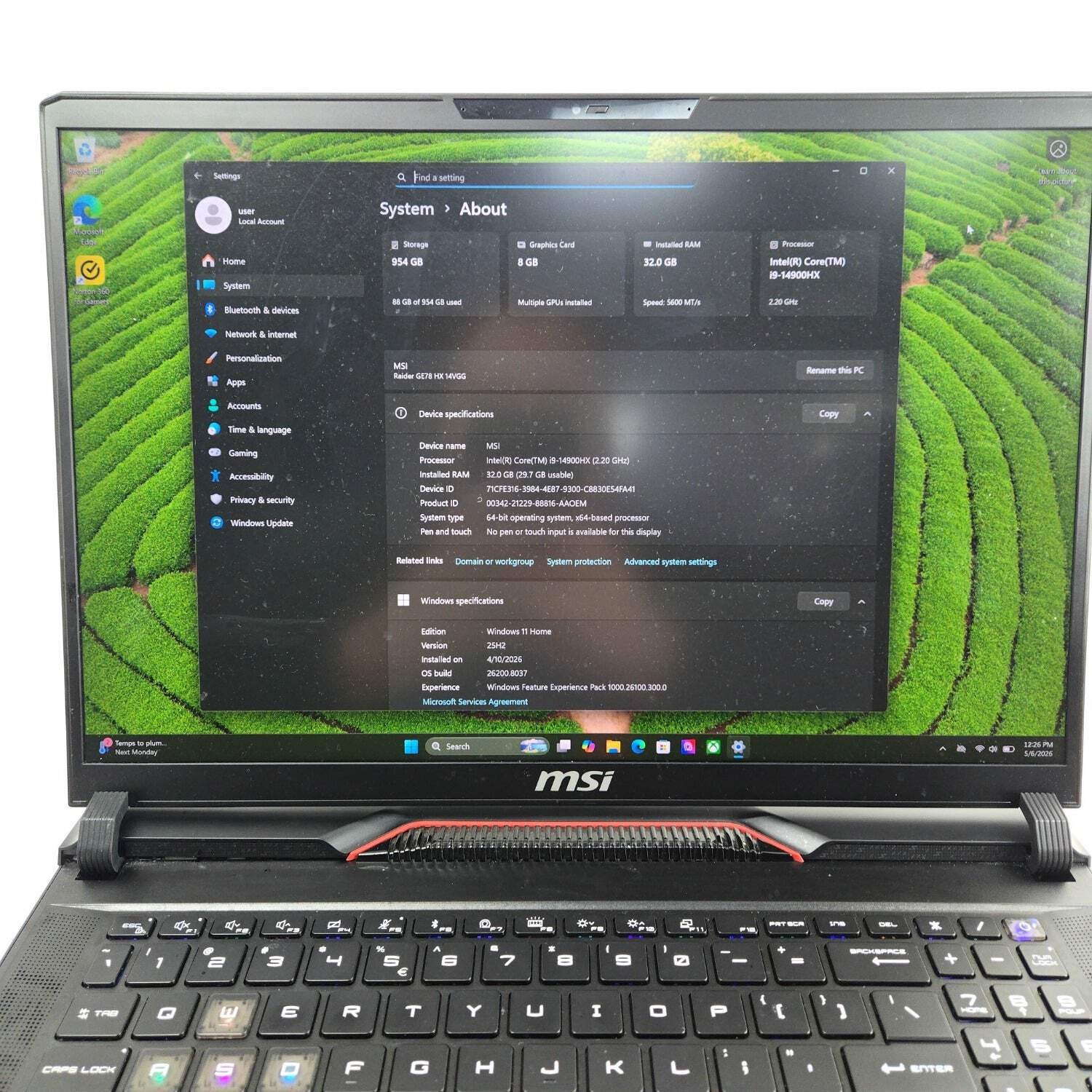 MSI Raider GE78HX 14VGG 17.3 i9-14900HX 2.2GHz 32GB RAM 1TB SSD GeForce RTX 4070