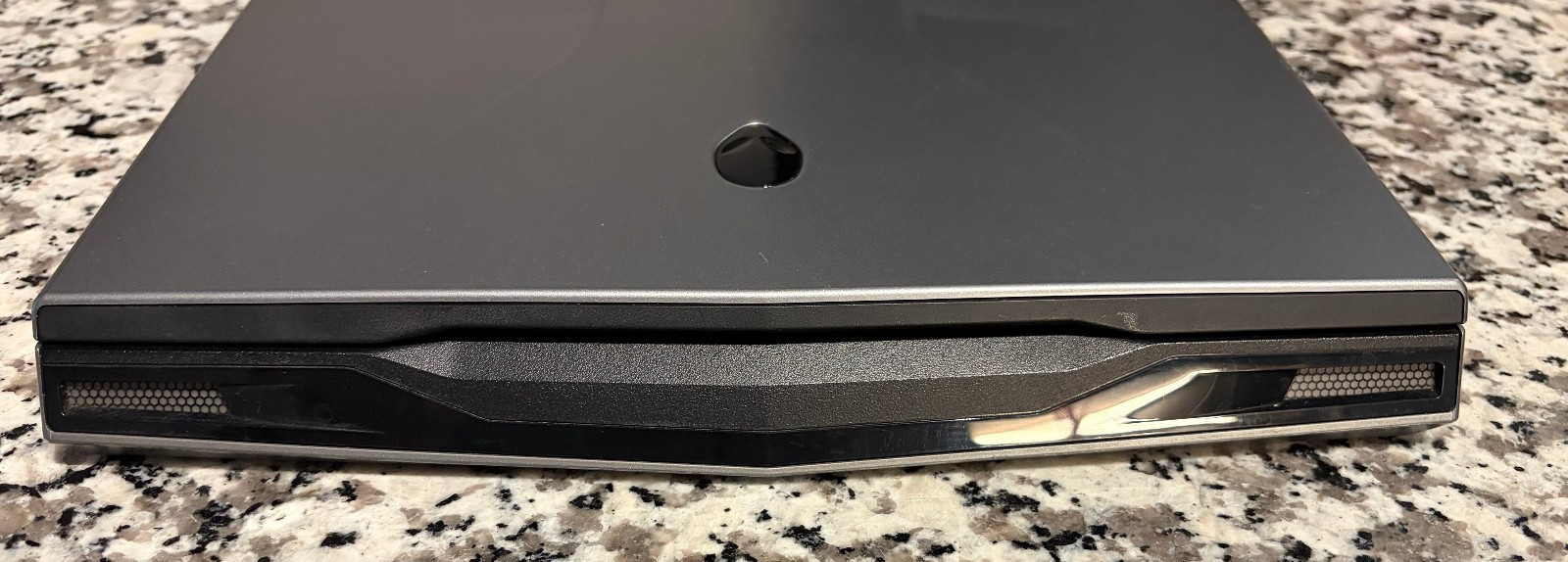 Alienware M11x R2 Gaming Laptop – Factory Restored, Windows 7, Upgraded SSD!
