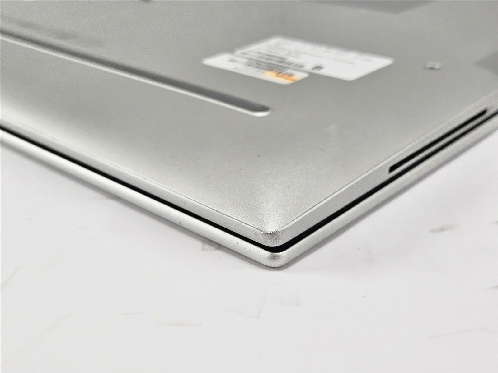 HP EliteBook 860 G9 i5-1235U 16GB 512GB SSD 16″ Pro Notebook