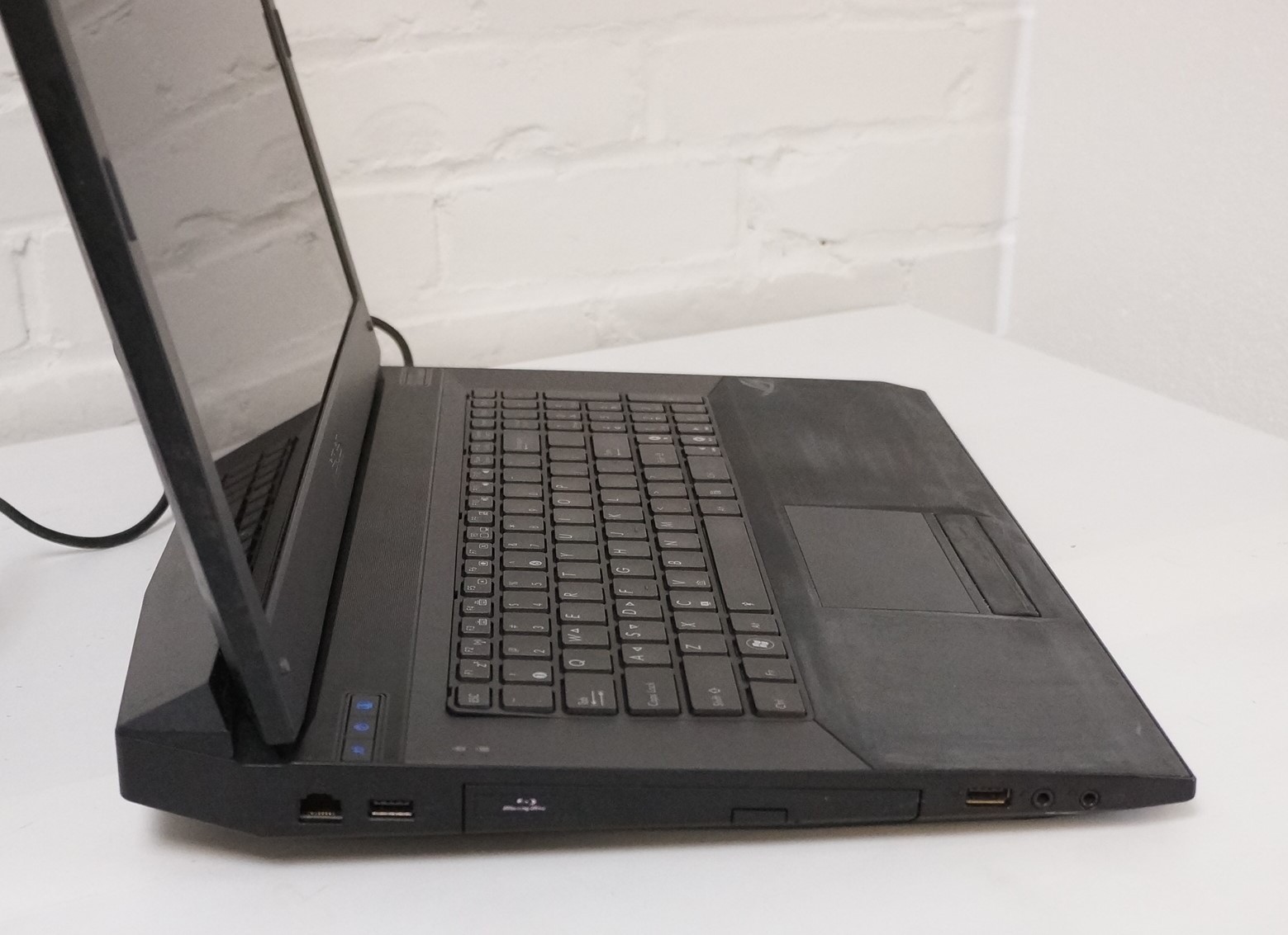 Asus ROG G73JH-A1 Core I7 – 8GB RAM 500Gb + 500GB HDD 17,3″ HD