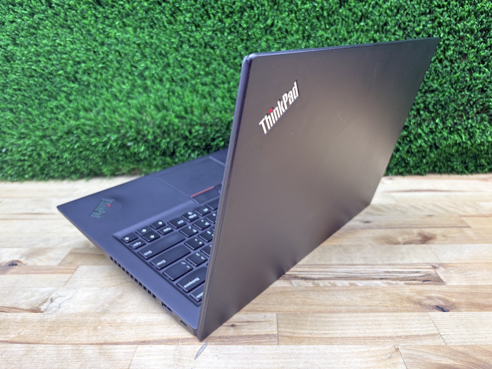 Lenovo ThinkPad T490s Intel i7-8th Gen 1.90GHz 16GB RAM 256GB SSD Windows 11 P*