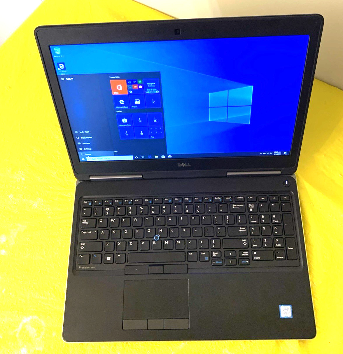 Dell Precision 7520 Workstation 15.6″ Core i7-7820HQ 2.90GHz 16GB Ram 2 TB HDD