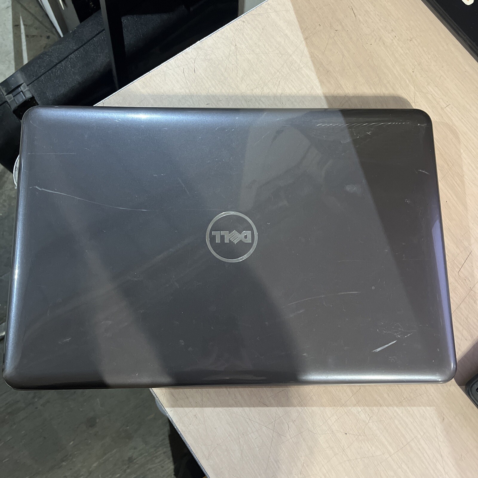 DELL INSPIRON 17 5000 SERIES INTEL CORE I5 7TH GEN 8GB RAM NO HD