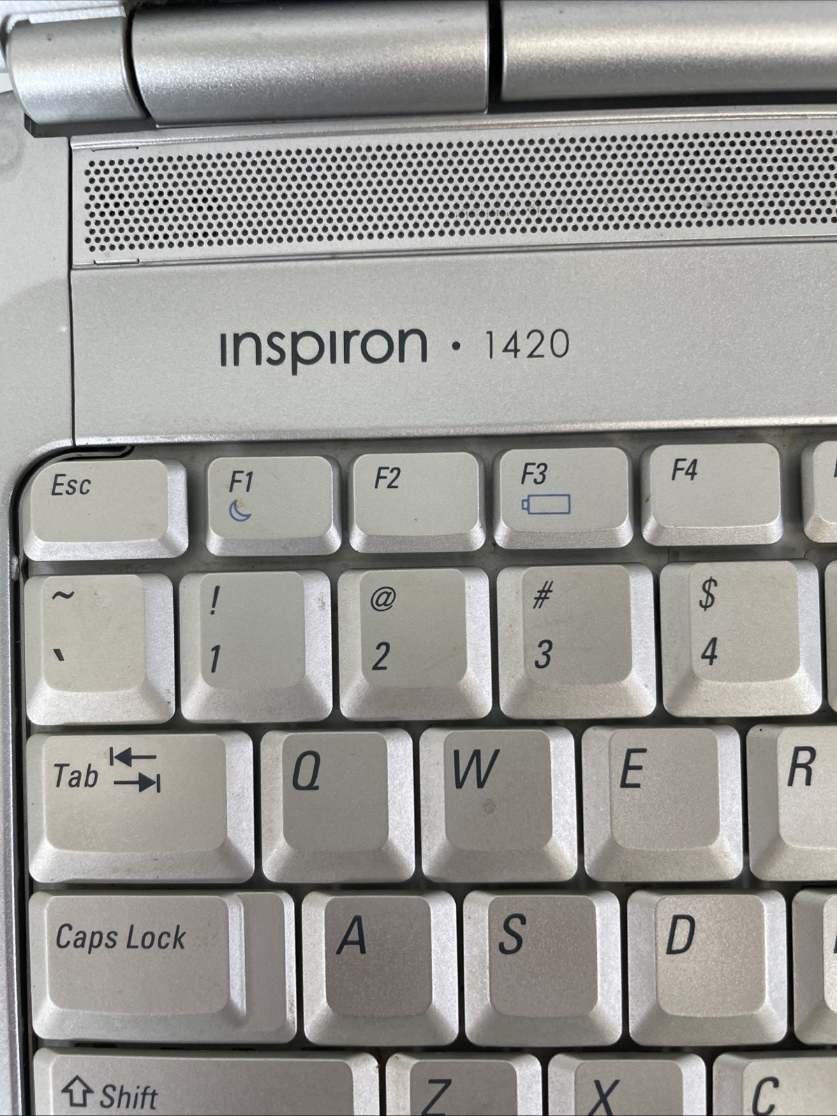 Retro Dell Inspiron 1420 14″ Intel Core 2 Duo 1.5GHz 2GB RAM 160GB HDD WinXP