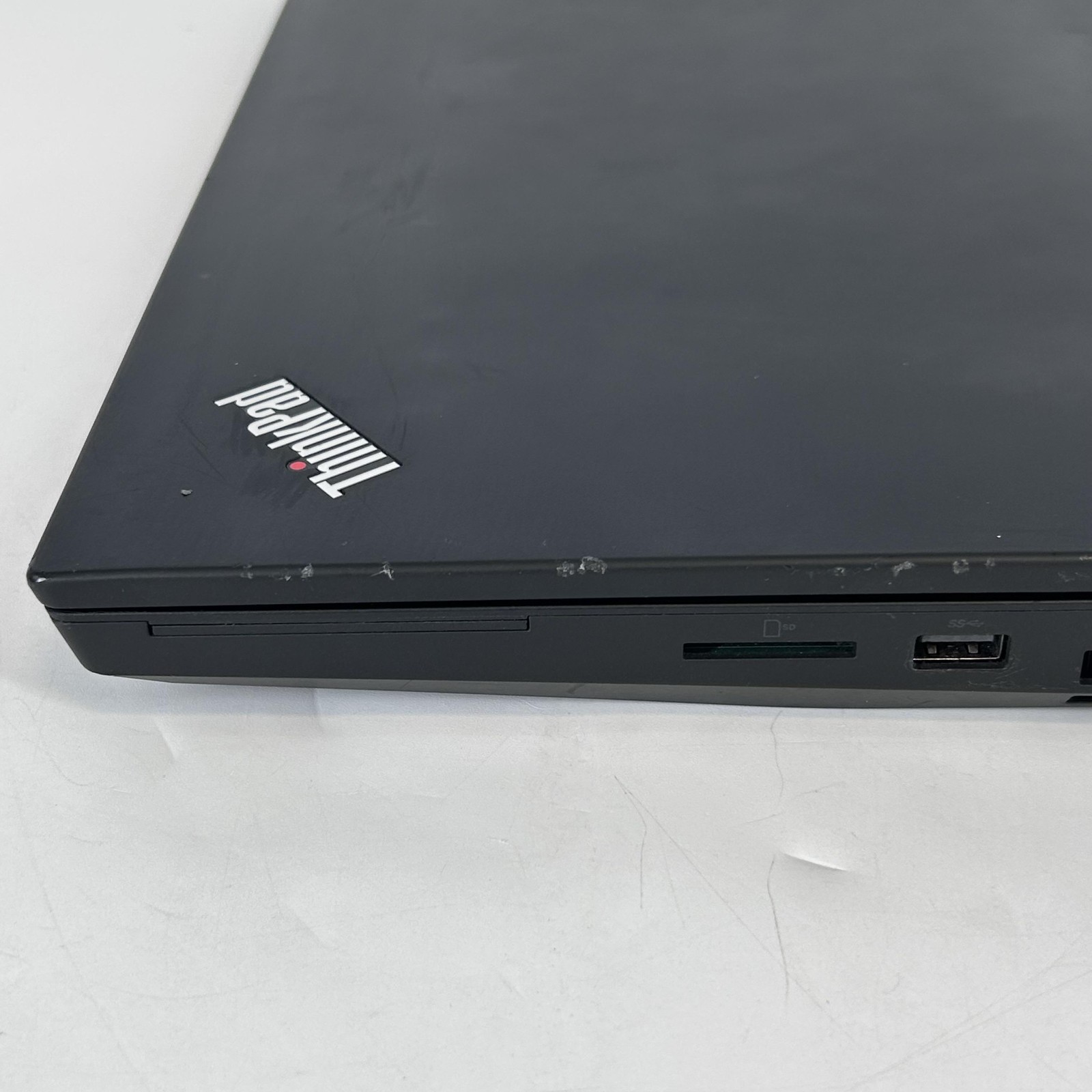 Lenovo ThinkPad P15 Gen 1 FHD i5-10400H 2.60GHz 16GB 512GB SSD Quadro T1000