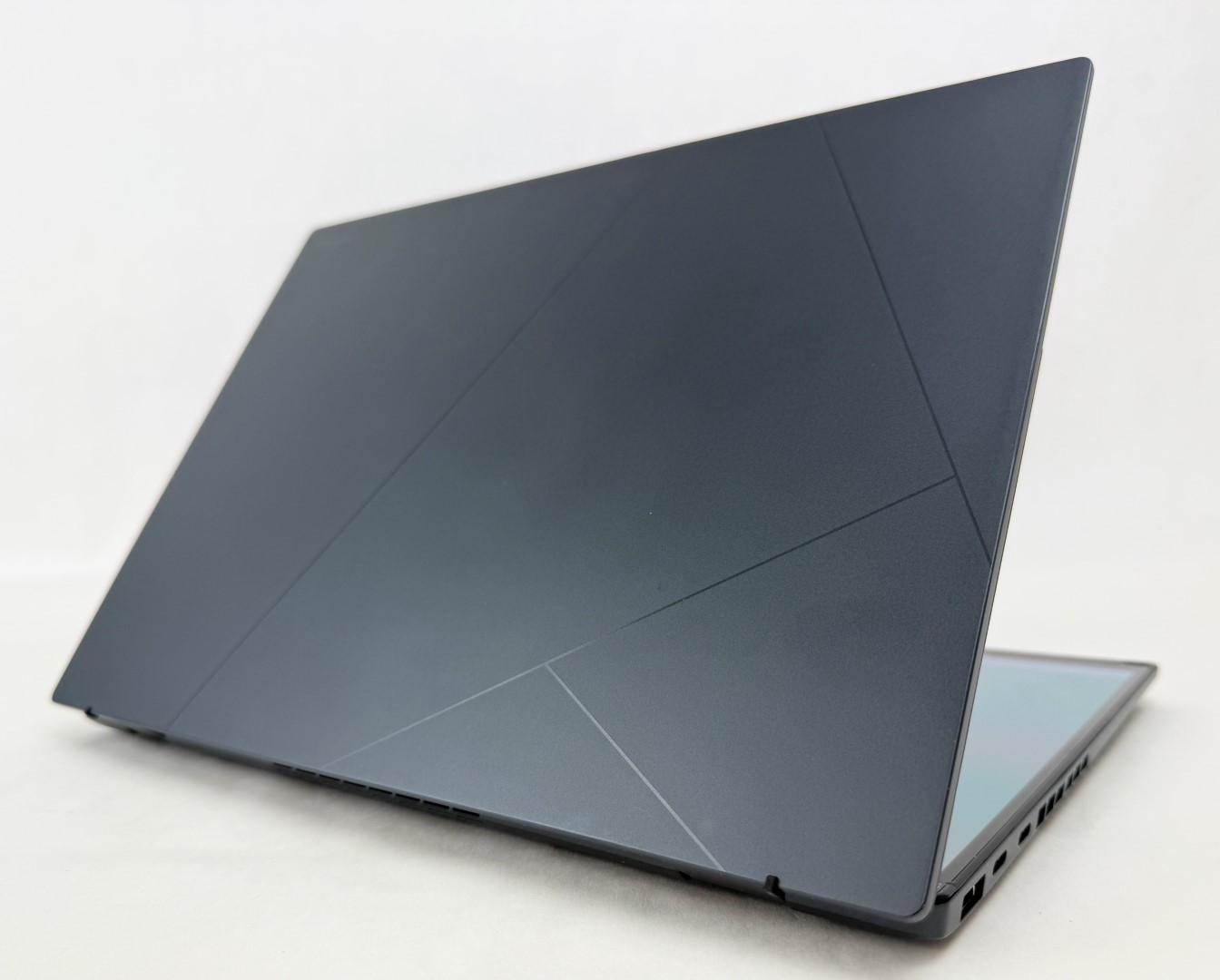 ASUS Zenbook UX8406MA-PS99T 14″ Dual OLED 120Hz Touch Ultra 9 185H 32GB 1TB W11H