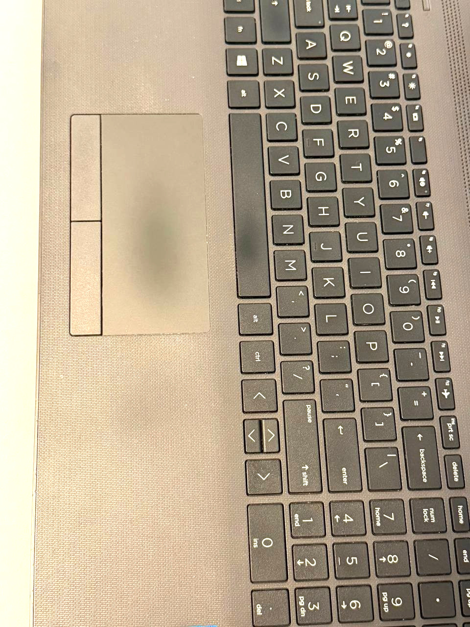 HP 250 G7 i5-8265U 8GB RAM 128Gb SSD Ubuntu NO Charger