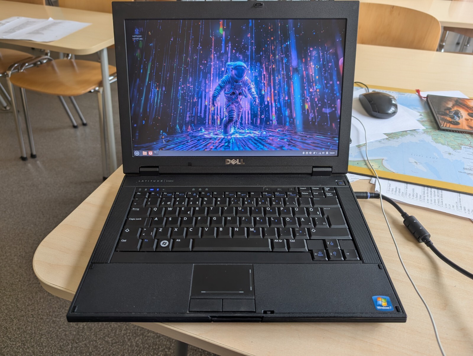 Dell Latitude E5400 / Core 2 Duo P8700 / 4GB RAM / 120GB SSD
