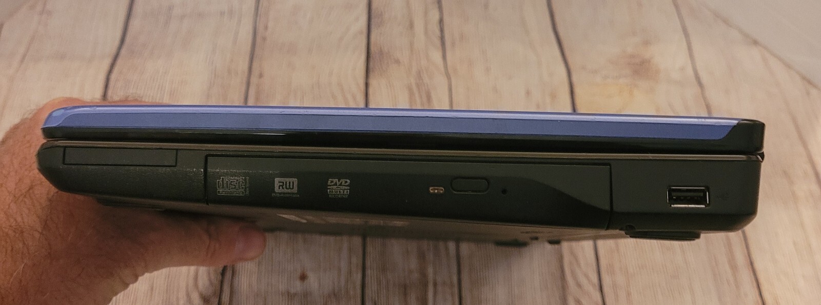 Dell Inspiron 1545 15.6in. 250GB, Intel Celeron Dual Core 2GHz 3GB ~ Parts Only
