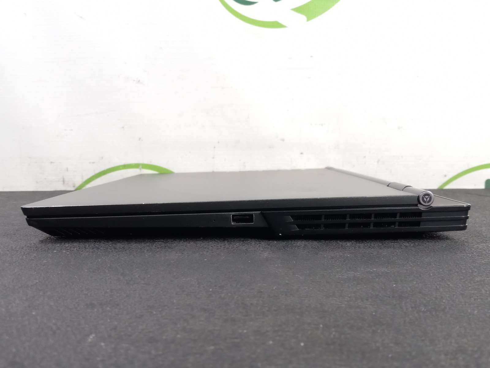 Lenovo Legion Y740-15IRHg 15.6″ i7-9750H 32GB Ram 1TB SSD Laptop Win11
