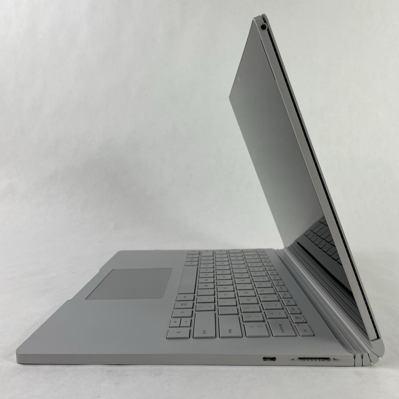 Microsoft Surface Book 2 13.3″ i7-8650U 1.90 GHz 8 GB RAM 256 GB SSD Win11
