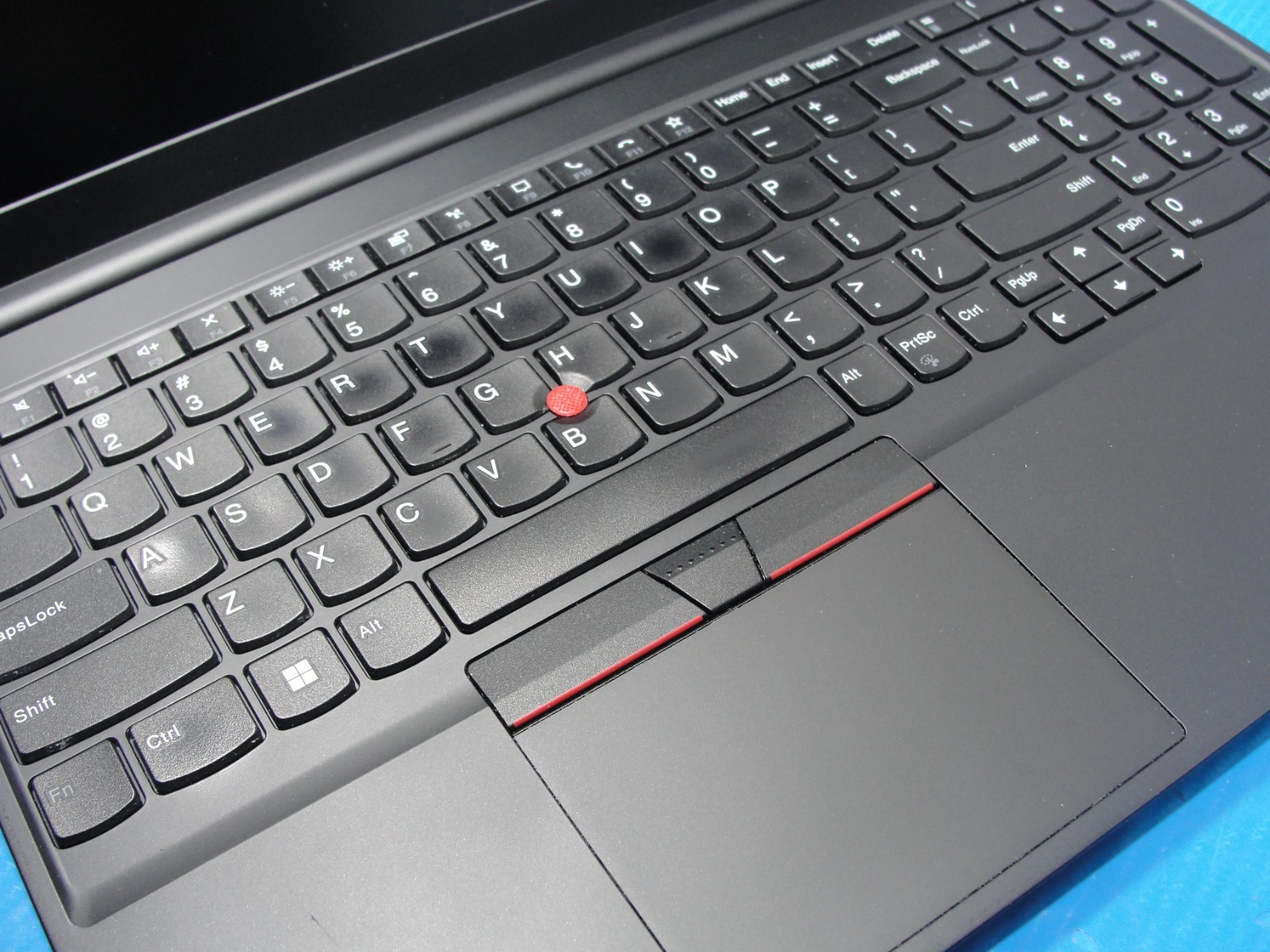 Lenovo ThinkPad E15 Gen 4 15.6″ FHD Intel i5-1235U 1.3GHz 8GB 512GB SSD W11P+PA