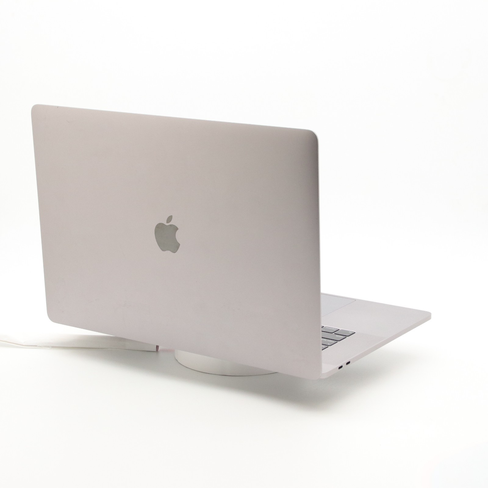 Apple MacBook Pro 15″ 2018 – Intel i9 6-Core Radeon 560X 4GB RAM 32GB 512GB SSD