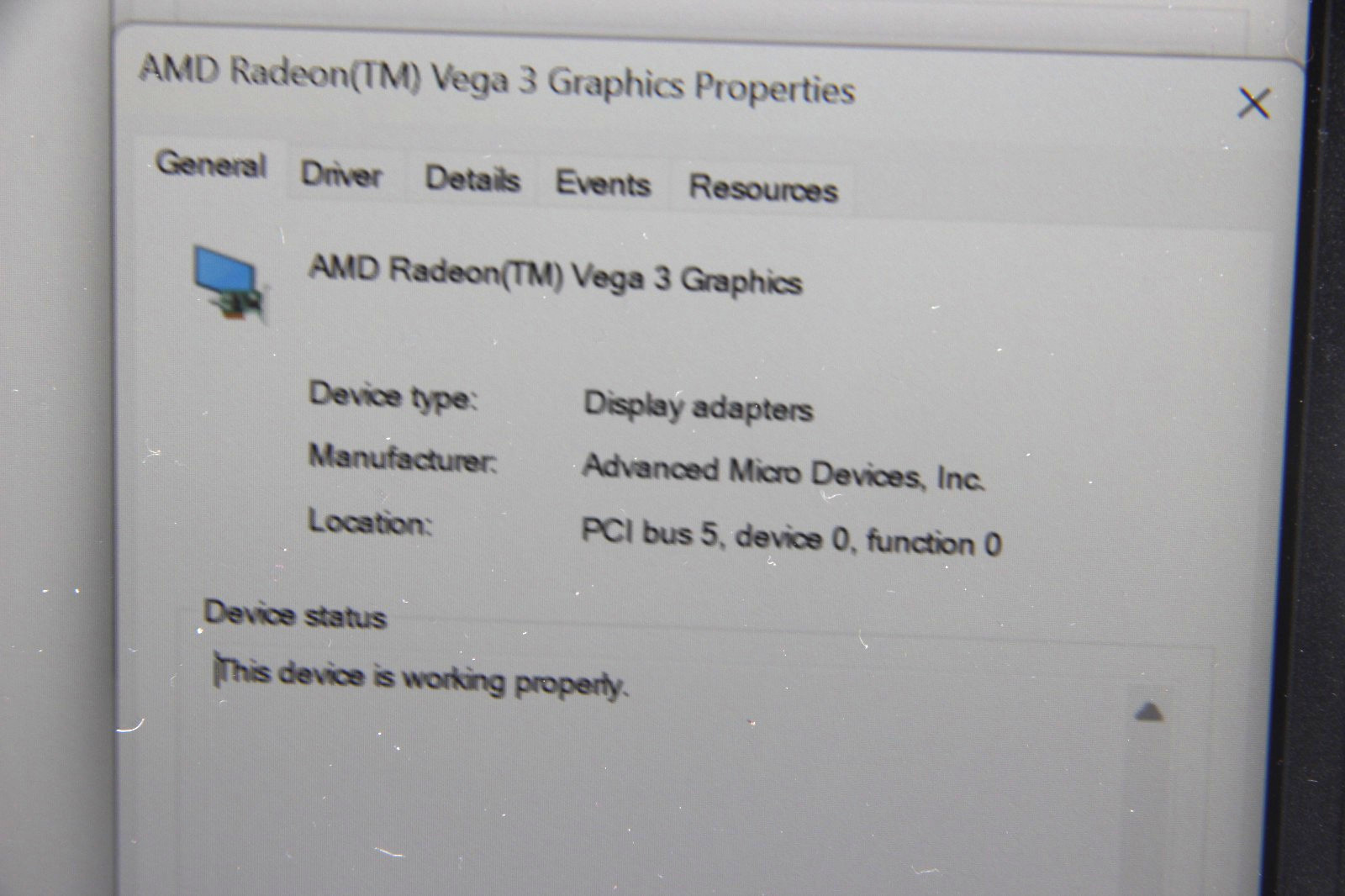 Lenovo TP E485 14″ Laptop AMD R3 2200U 8 GB RAM 250 GB SSD Win 11 No Charger