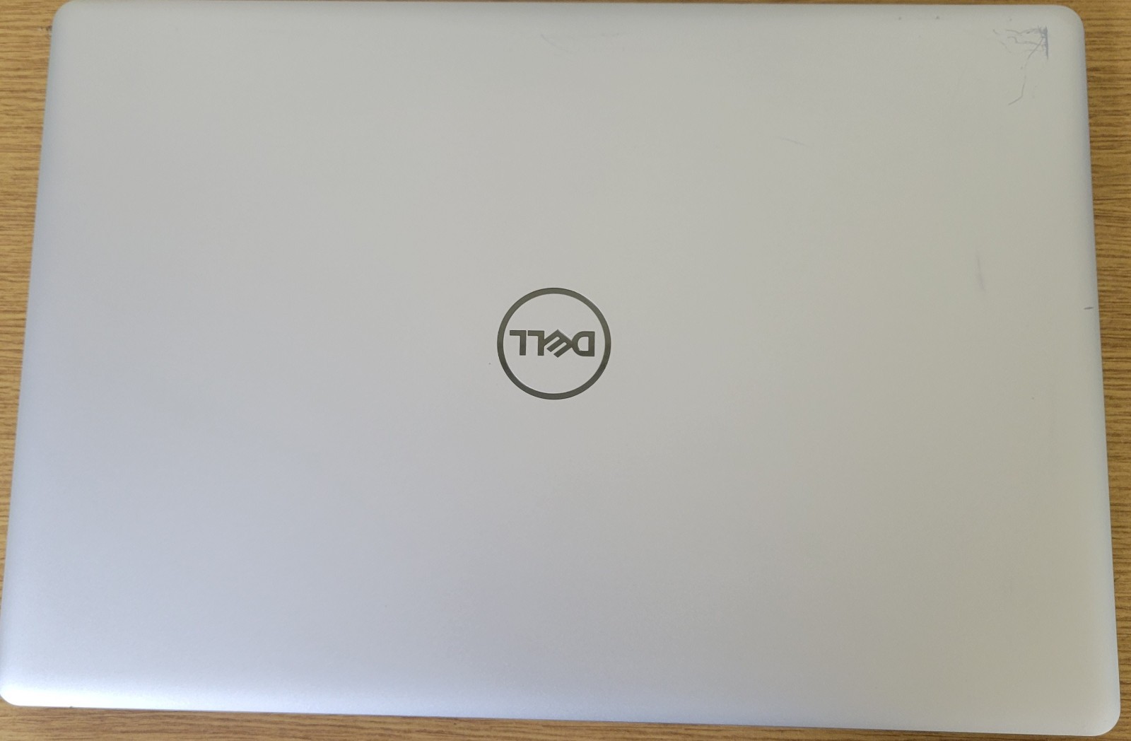 Dell Inspiron 5570 i5-8250U 1.60GHz 16GB 15.6″ TS No OS/SSD/HDD