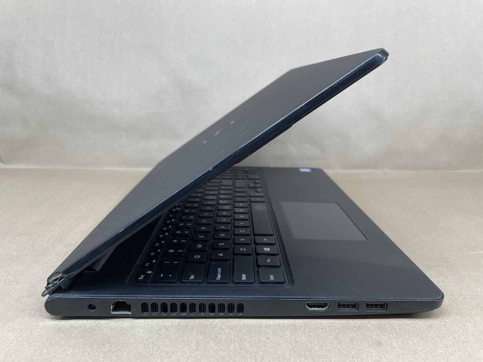 Dell Inspiron 15 3567 15.6″ i3-7100U@2.40GHz 8GB RAM 1TB HDD Win10 Pro