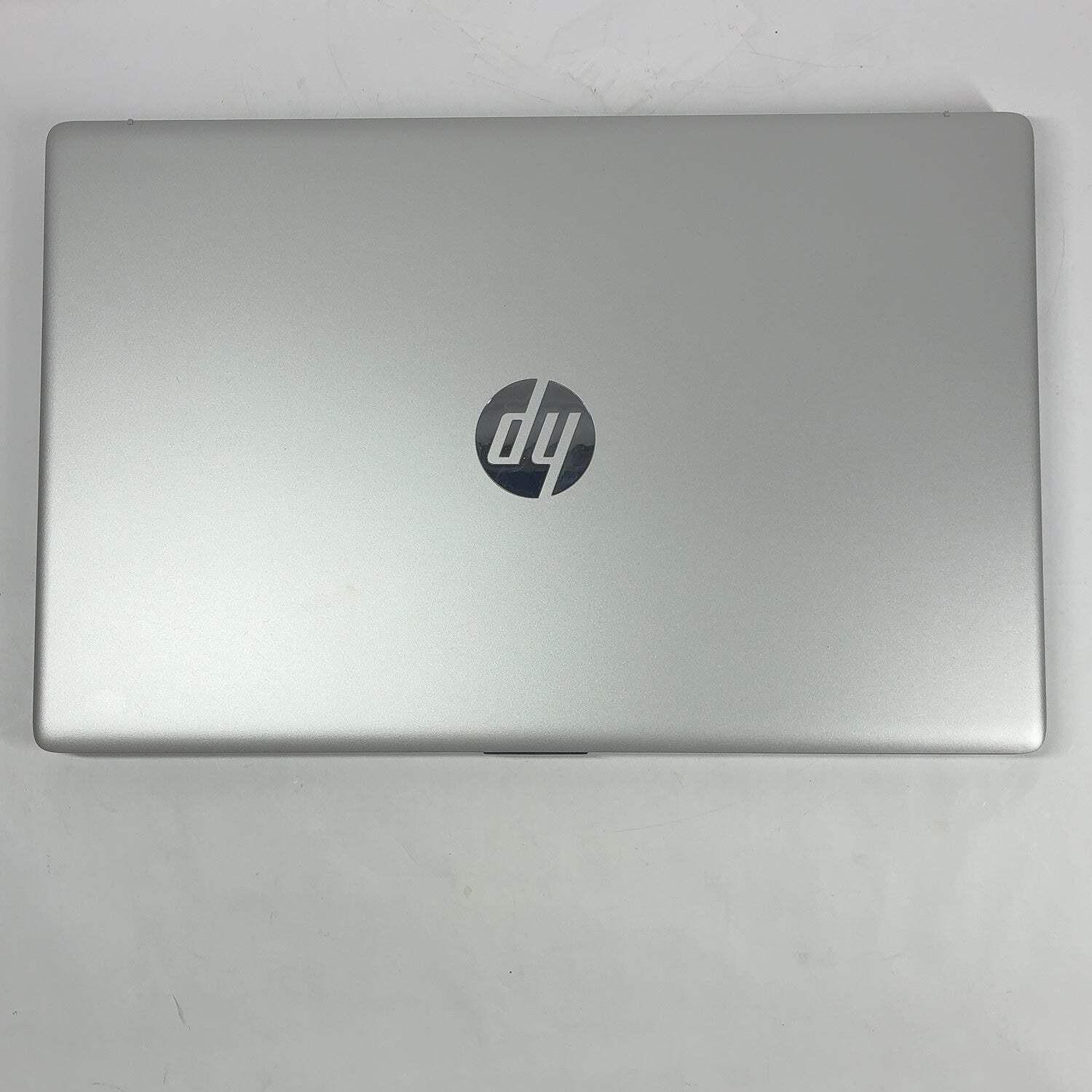 HP Laptop 17-CP2XXX 17.3″ Ryzen 5 7520U 2.8GHz 8GB RAM 512GB SSD