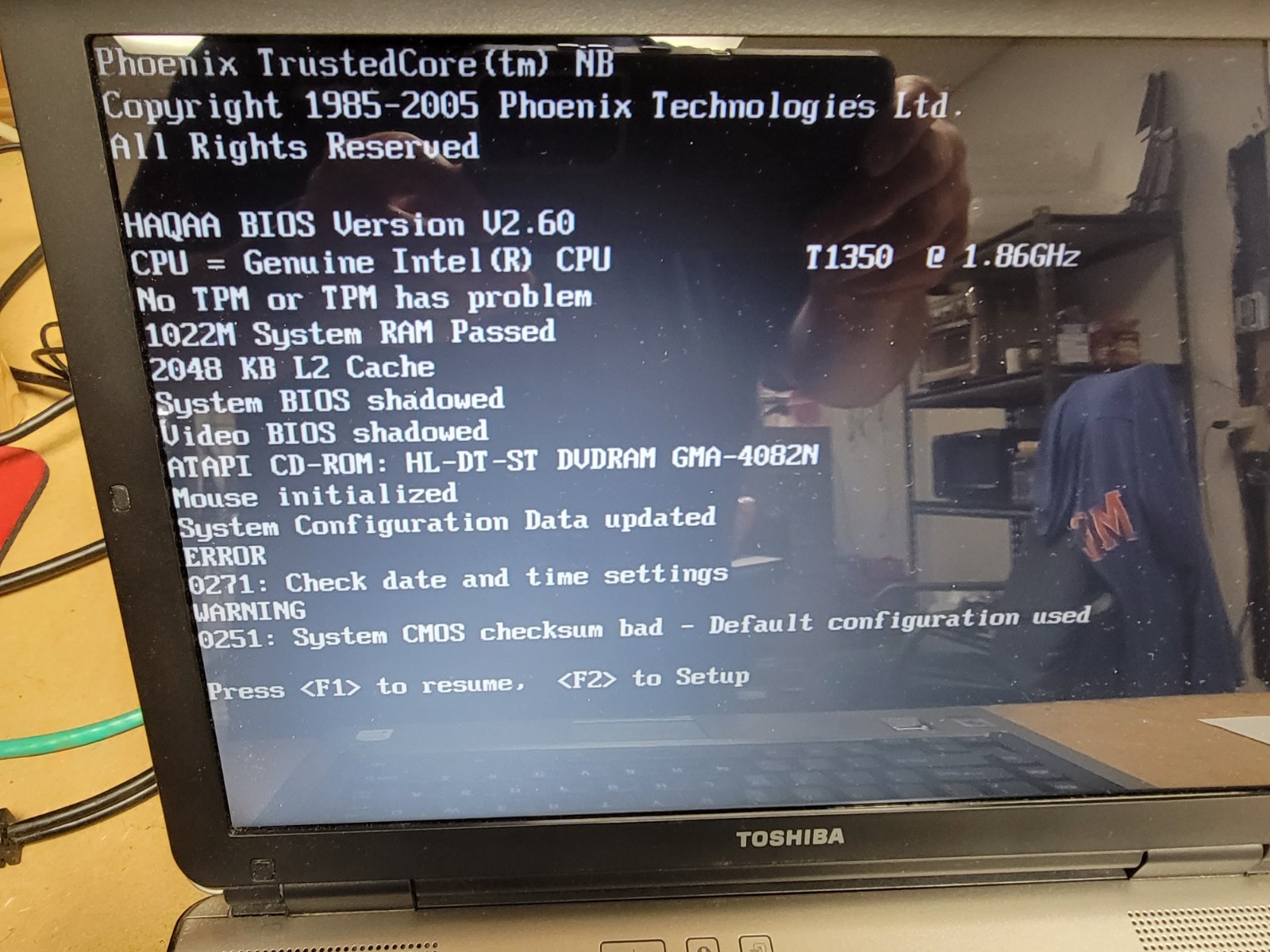 TOSHIBA TECRA A6 – Intel Centrino 1GB RAM NO HDD – NO BATTERY – PARTS OR REPAIR